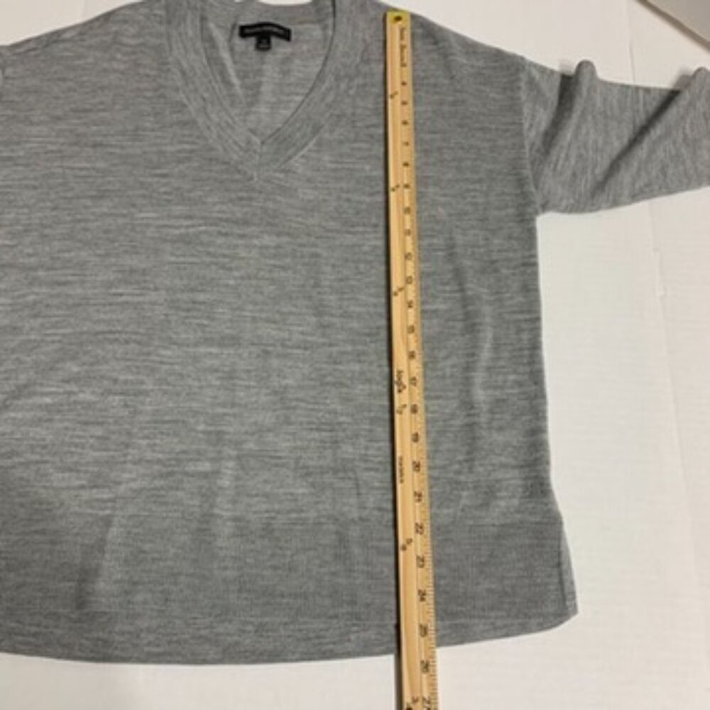 Banana Republic womens medium light gray merino wool sweater - Picture 7 of 11